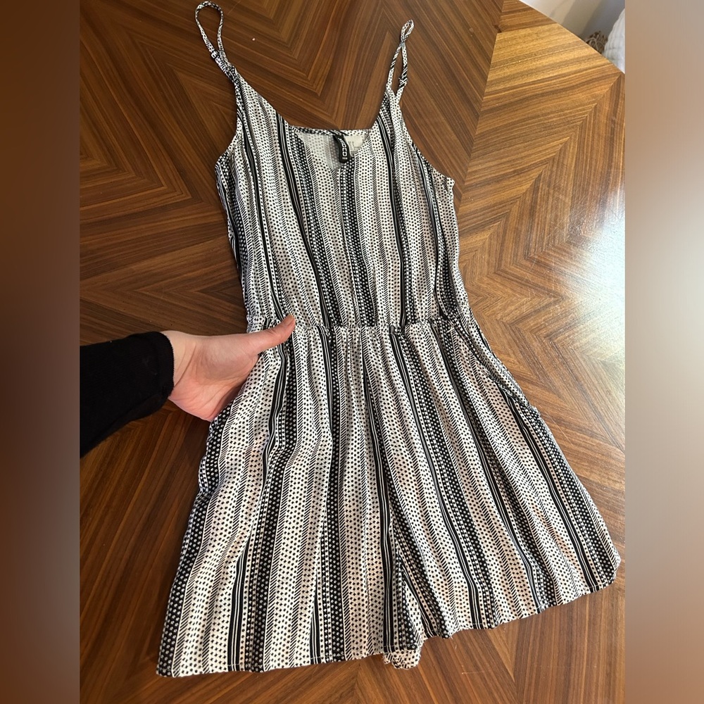 H&M romper - Picture 4 of 7